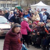 9 мая. Вручение цветов ветеранам