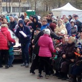 9 мая. Вручение цветов ветеранам