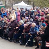 9 мая. Вручение цветов ветеранам